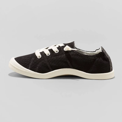 Mad Love Women's Lennie Sneakers
